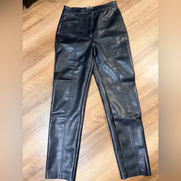 ARITZIA Wilfred Rebel Vegan Leather High Rise Straight Leg Pants Black Size 4 - Picture 2 of 12